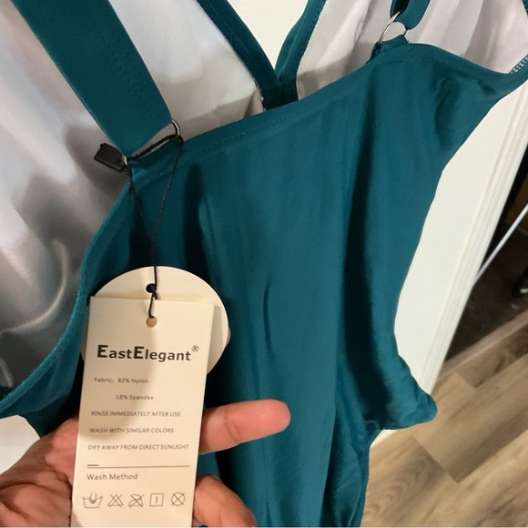 Maternity One Piece Green Swimsuit Size M NWT - Picture 6 of 8